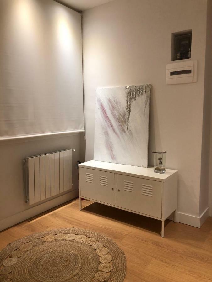 Apartamento Minimalista En El Corazon De Билбао Екстериор снимка